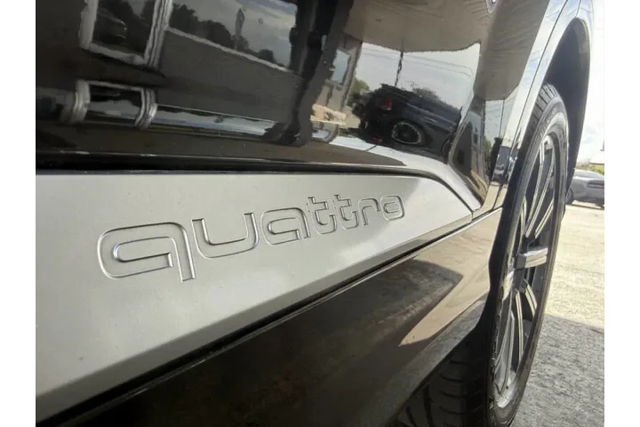 $12650 : 2017 Q7 3.0T quattro Premium image 10