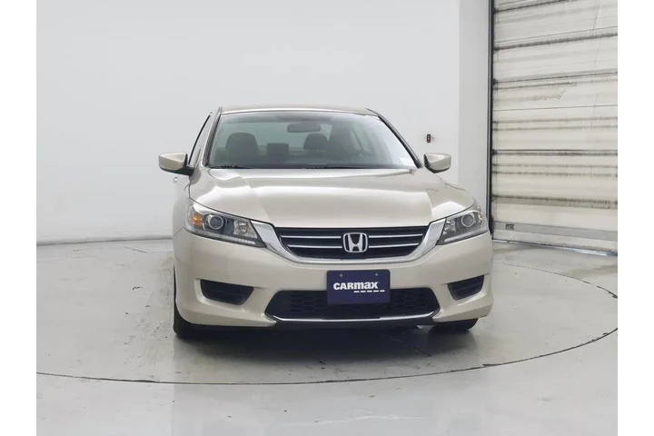 $17998 : Honda Accord 2015 LX 4dr Sed image 5