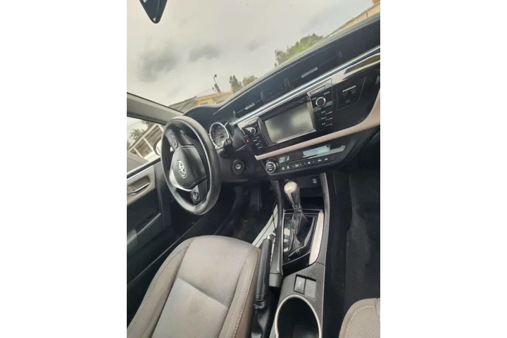 $8599 : 2016 Corolla LE image 10