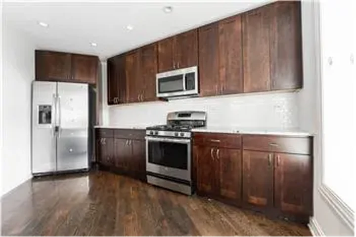 $4200 : Rental property with 4 bedro image 5