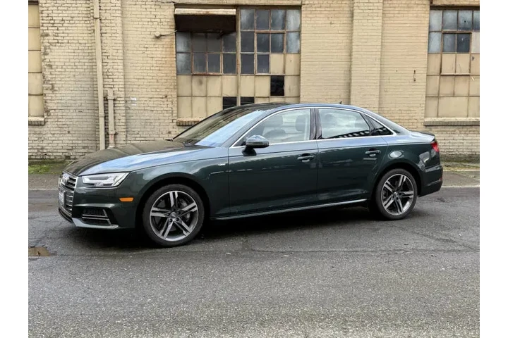 2017 A4 2.0T quattro Premium image 4