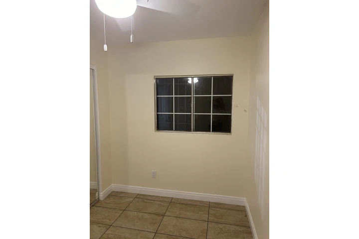 $1600 : 1600 estudio image 4