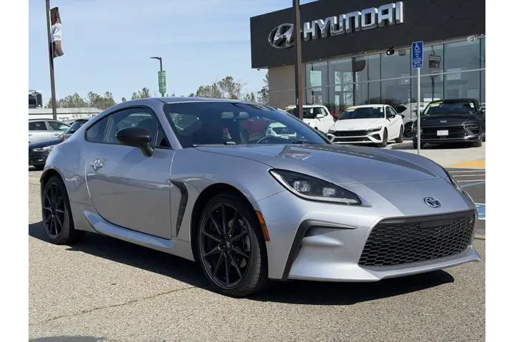 $31991 : Toyota GR86 2023 Premium 2dr image 1