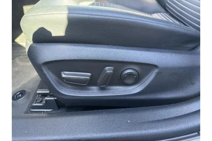 $26201 : Toyota Camry 2024 SE 4dr Sed image 6