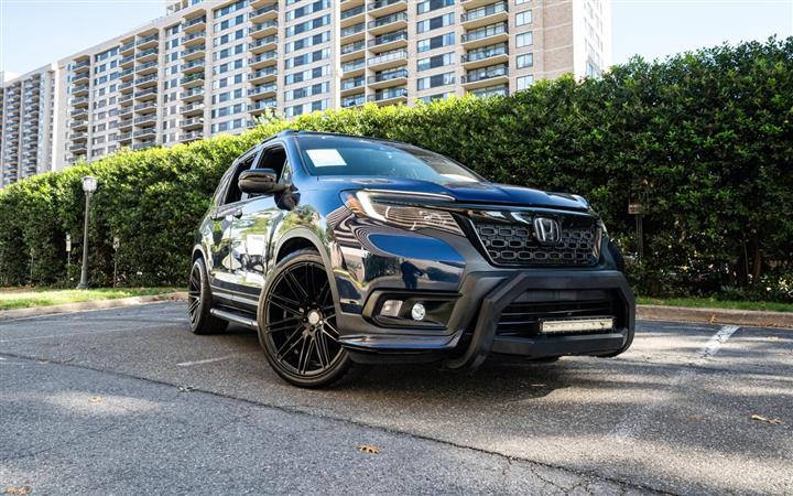 $21950 : 2019 HONDA PASSPORT image 2