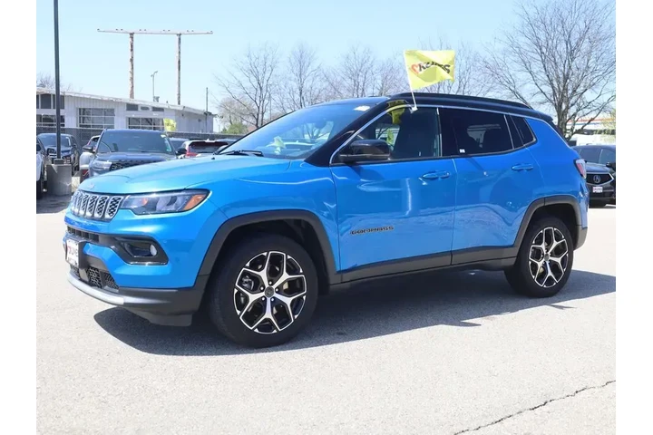 $22977 : Jeep Compass 2025 4x4 Limite image 5