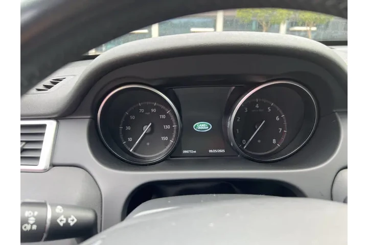 $14995 : 2017 Land Rover Discovery Spo image 7