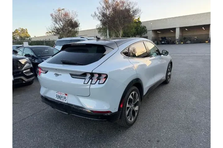 $25800 : Ford Mustang Mach-E 2022 AWD image 3