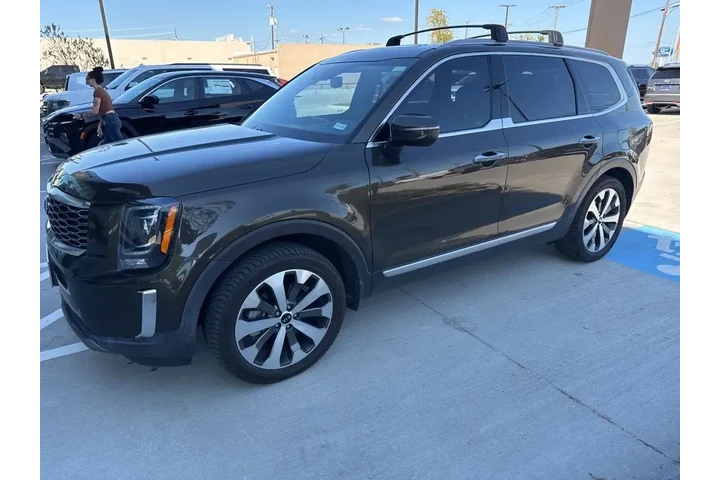 $16474 : Kia Telluride 2020 S 4dr SUV image 5