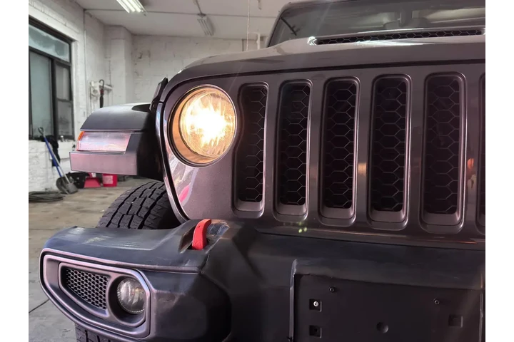 $30777 : Jeep Gladiator 2023 4x4 Moja image 9