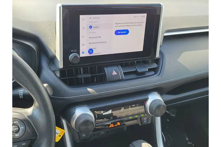 $29900 : Toyota RAV4 2024 LE 4dr SUV image 8