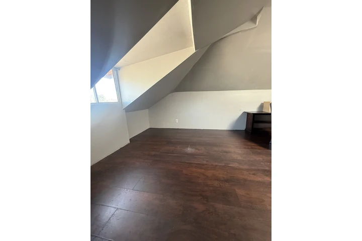 $750 : Cuarto amplio en Los Angeles image 4