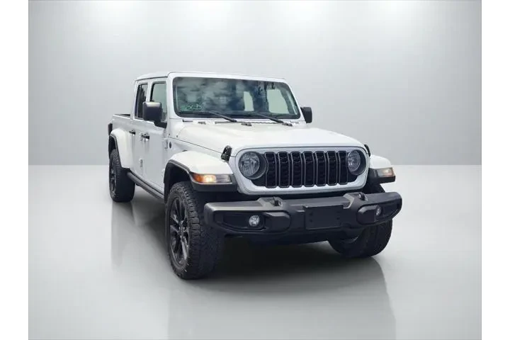 $38999 : Jeep Gladiator 2025 4x4 Nigh image 3