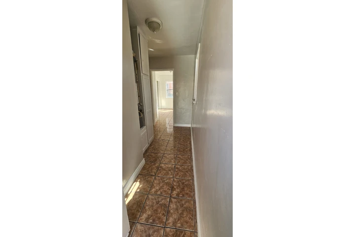 $1900 : RENTA UNIDAD CON GARAGE image 1