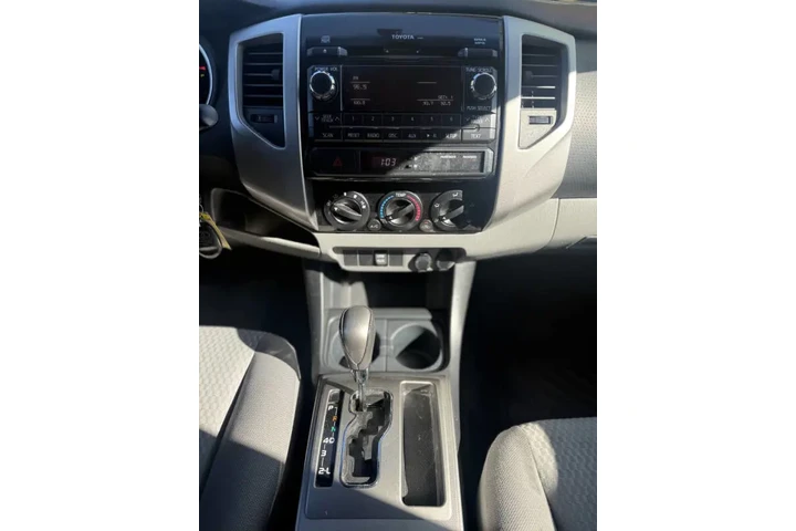 2012 Tacoma PreRunner V6 image 9