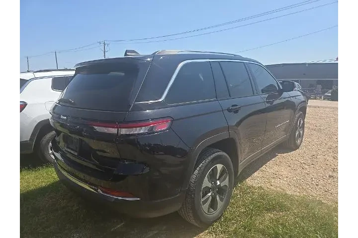 $24736 : Jeep Grand Cherokee 2022 4x4 image 3