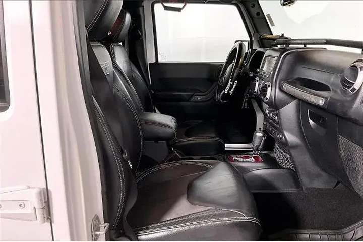 $20502 : Jeep Wrangler Unlimited 2017 image 6