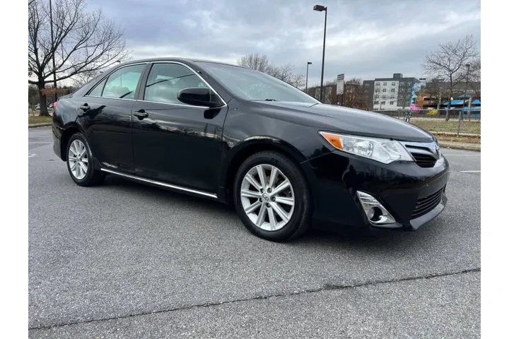 $8900 : 2014 Camry XLE V6 image 5