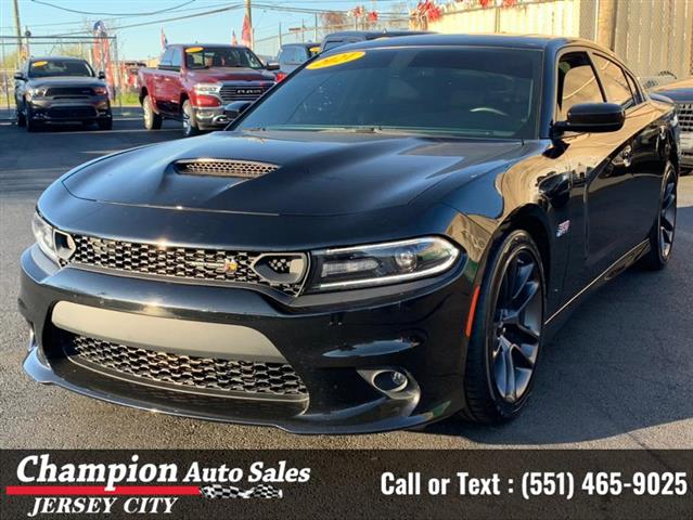 Used 2021 Charger Scat Pack R image 2