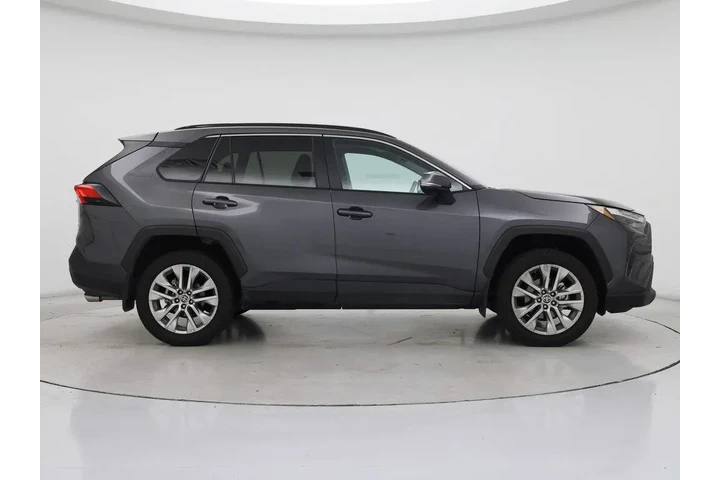 $34998 : Toyota RAV4 2024 AWD XLE Pre image 7