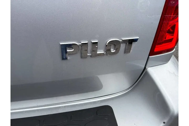 $8995 : 2004 Pilot EX image 9