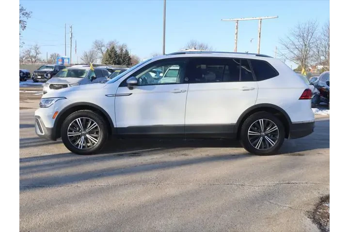 $21977 : Volkswagen Tiguan 2024 Wolfs image 6