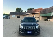 $14995 : 2016 Explorer ONLY 60,000 Mil thumbnail