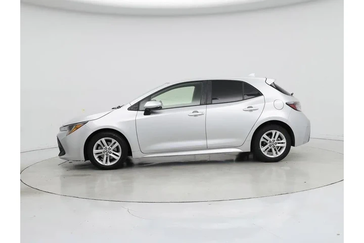 $21998 : Toyota Corolla Hatchback 202 image 3