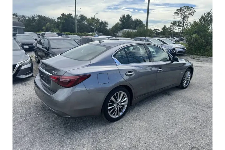 $11897 : 2018 Q50 2.0T Luxe image 5