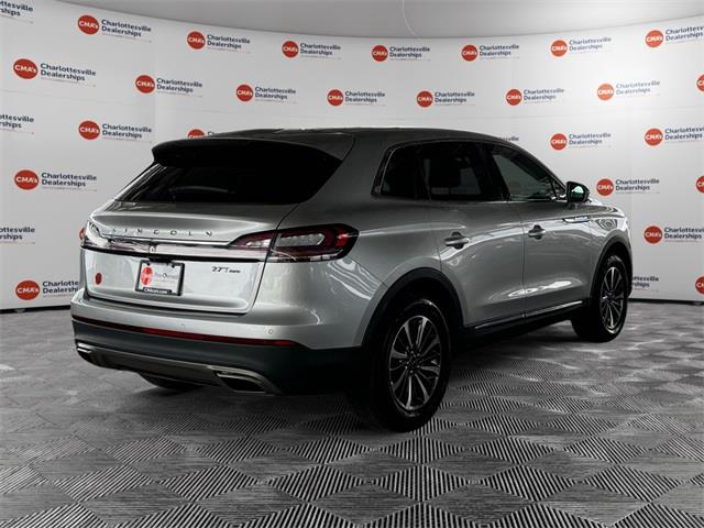 $19899 : PRE-OWNED 2019 LINCOLN NAUTIL image 5