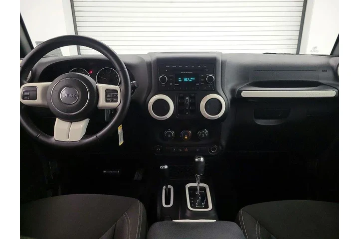 $17998 : Jeep Wrangler JK Unlimited 2 image 9