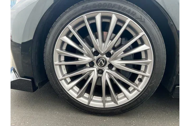 $32994 : Lexus IS 300 2023 4dr Sedan image 10