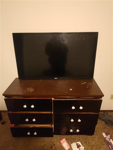 $150 : Good working TV image 1