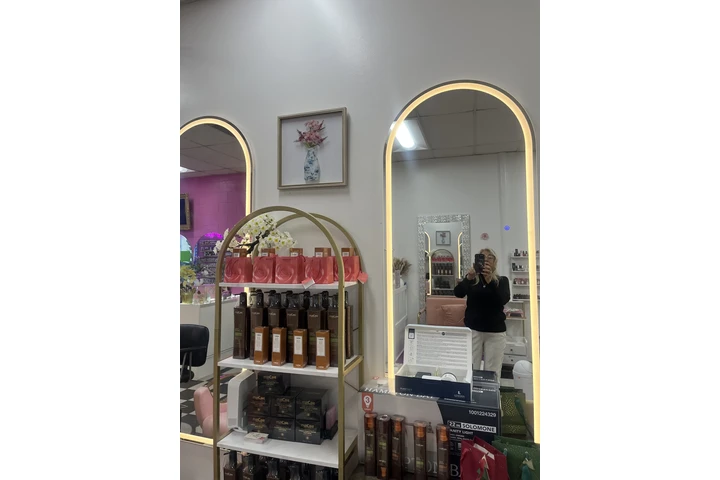 Solisito cosmetologa image 3