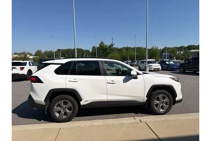 $35645 : Toyota RAV4 Hybrid 2024 AWD image 6