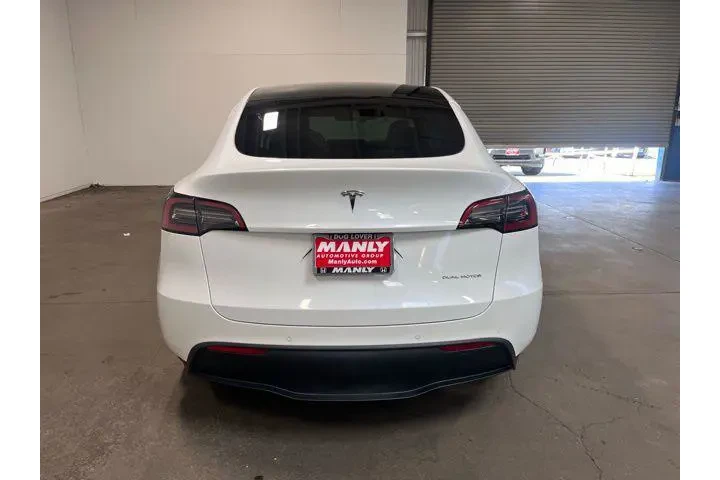 $29978 : Tesla Model Y 2021 AWD Long image 4