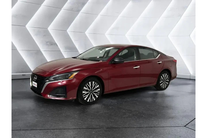 $18091 : Nissan Altima 2024 2.5 SV 4d image 3