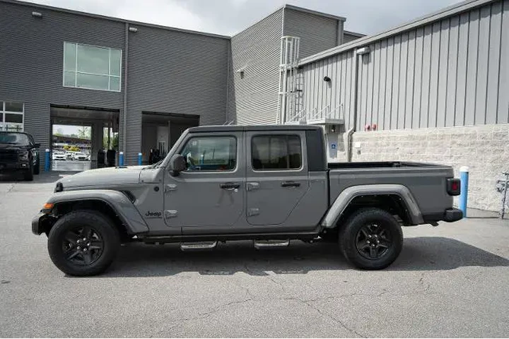 $32987 : Jeep Gladiator 2021 4x4 Spor image 5