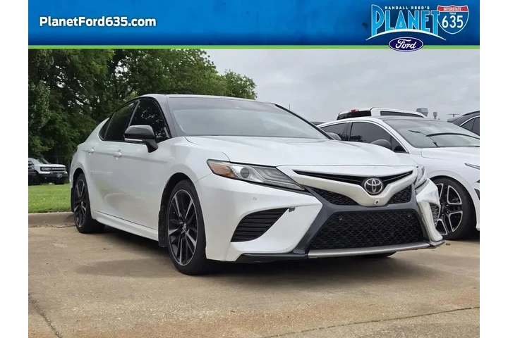 $22458 : Toyota Camry 2018 XLE V6 4dr image 1