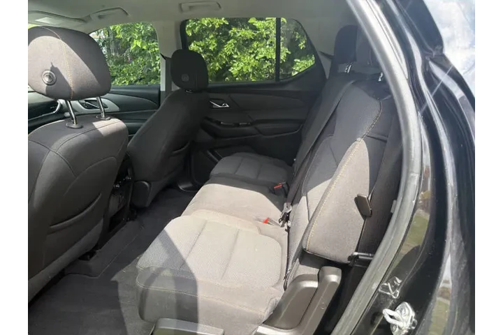 $19995 : 2020 Traverse LS image 9