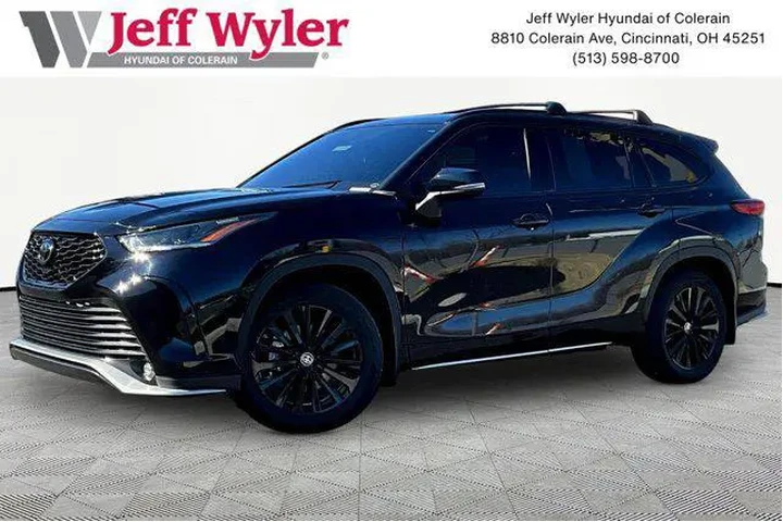 $39987 : Toyota Highlander 2023 AWD X image 1