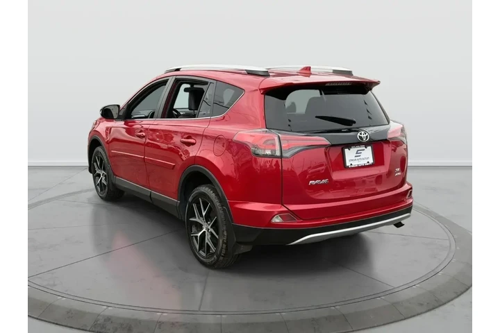 $16995 : Toyota RAV4 2016 AWD SE 4dr image 5