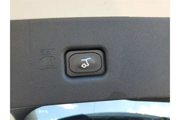 $32990 : Lincoln Nautilus 2022 Reserv image 9