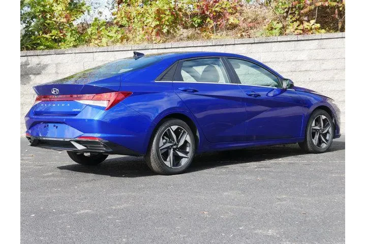 $21997 : Hyundai ELANTRA 2023 Limited image 7