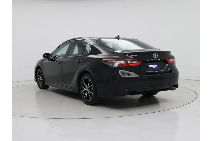 $26998 : Toyota Camry 2022 SE 4dr Sed image 2