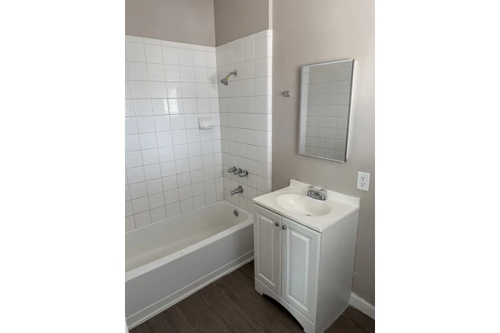 $1600 : Wilmington -Apto de 1 recamara image 5