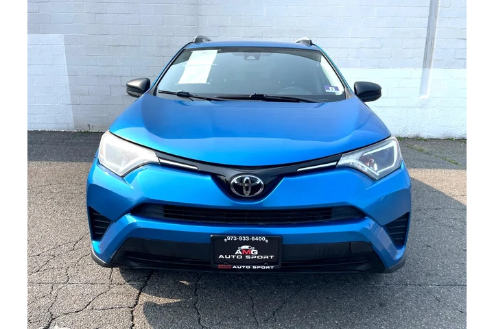 $14998 : 2017 RAV4 LE AWD (Natl) image 9