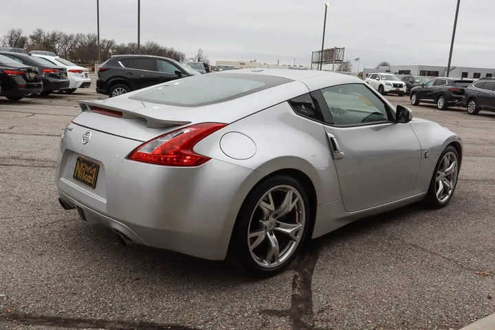 $16988 : 2012 370Z 2dr Cpe Auto Touring image 4