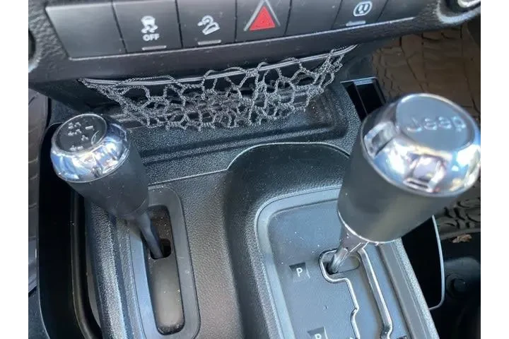 Jeep Wrangler Unlimited 2017 image 10