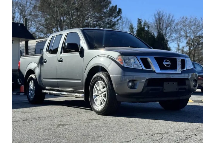 2017 Frontier SV image 3